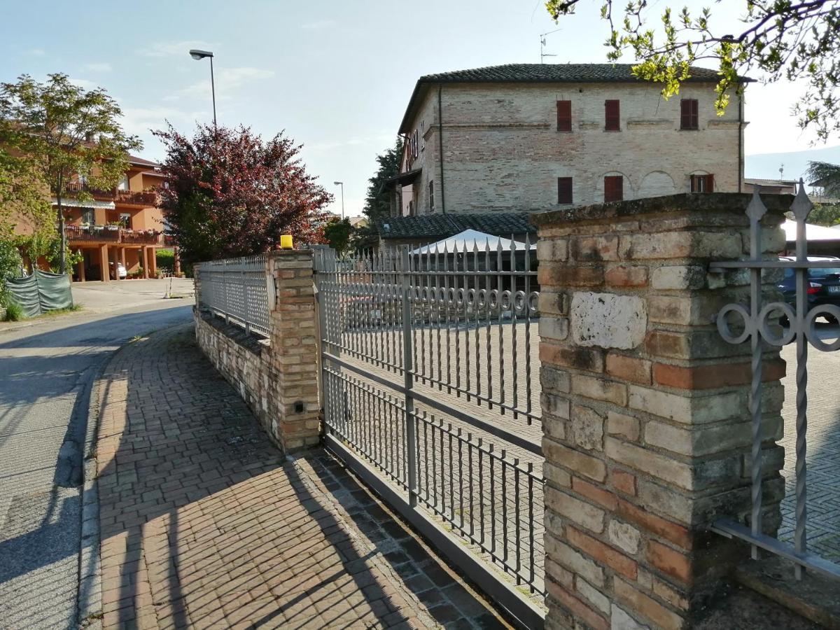 Locanda Giustini Asís Exterior foto